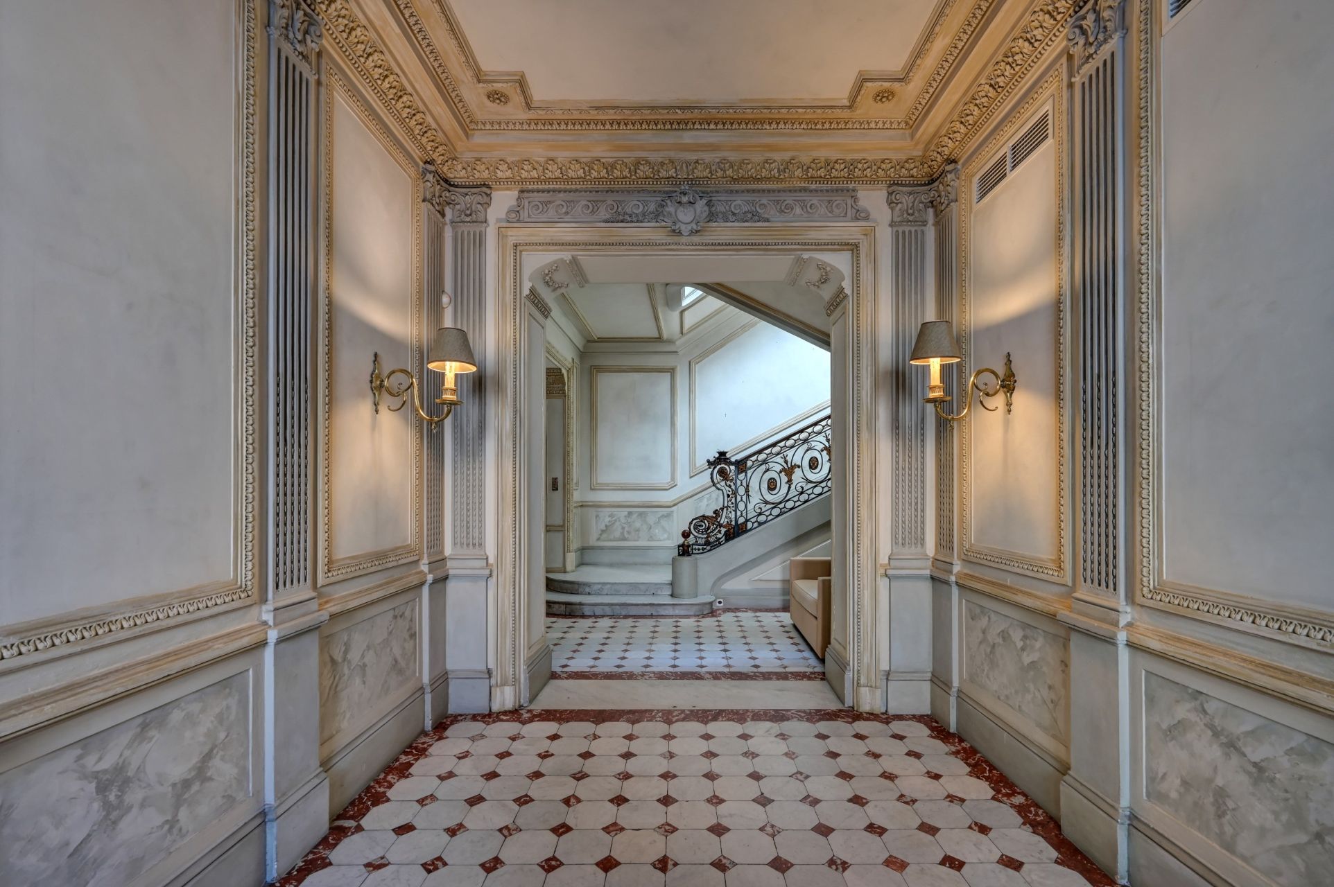 hôtel particulier 14 Pièces en vente sur AVIGNON (84000)