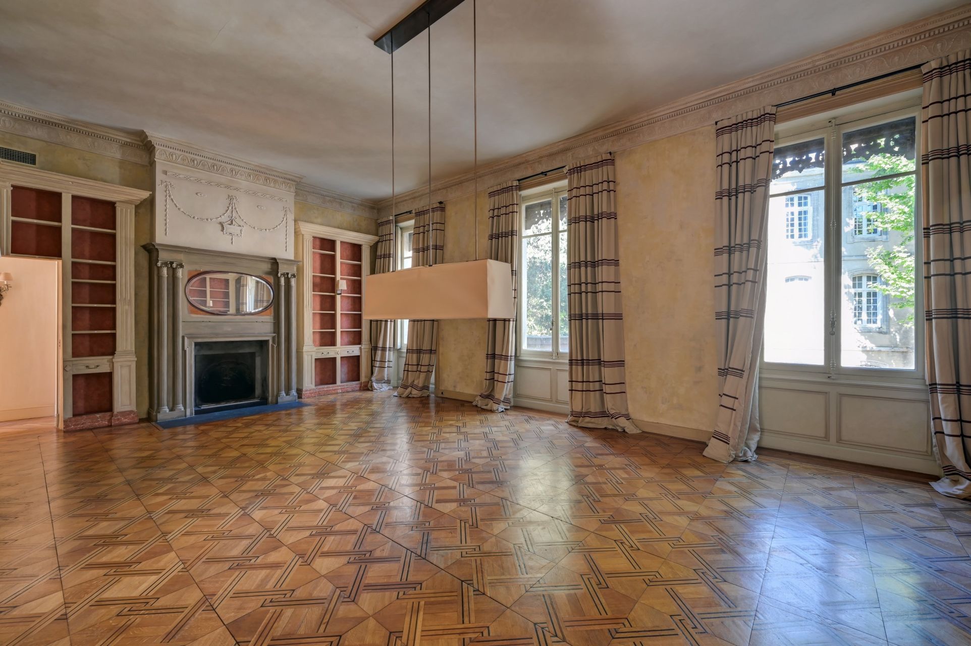 hôtel particulier 14 Pièces en vente sur AVIGNON (84000)