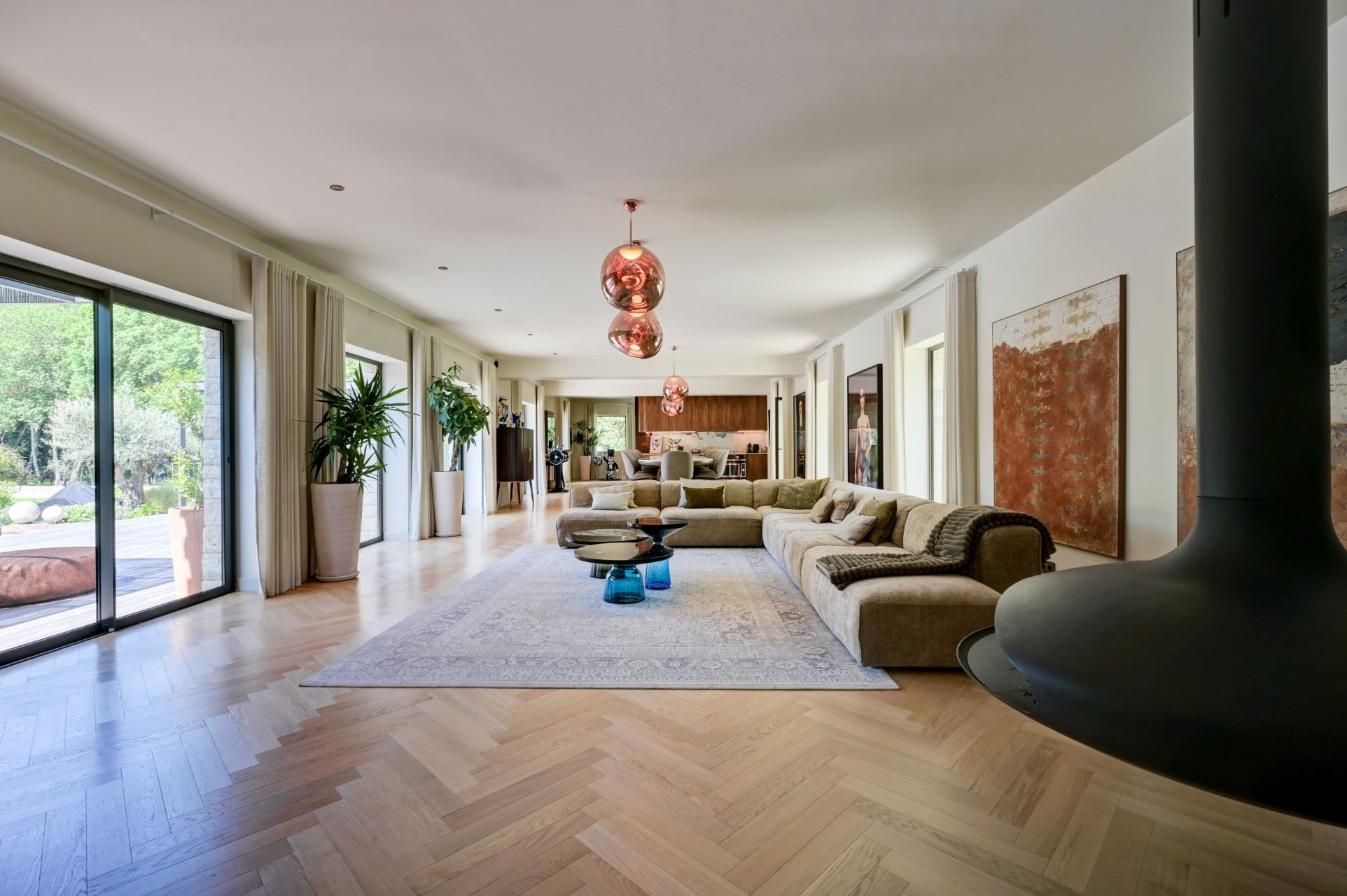 house 15 Rooms for sale on AIX EN PROVENCE (13100)