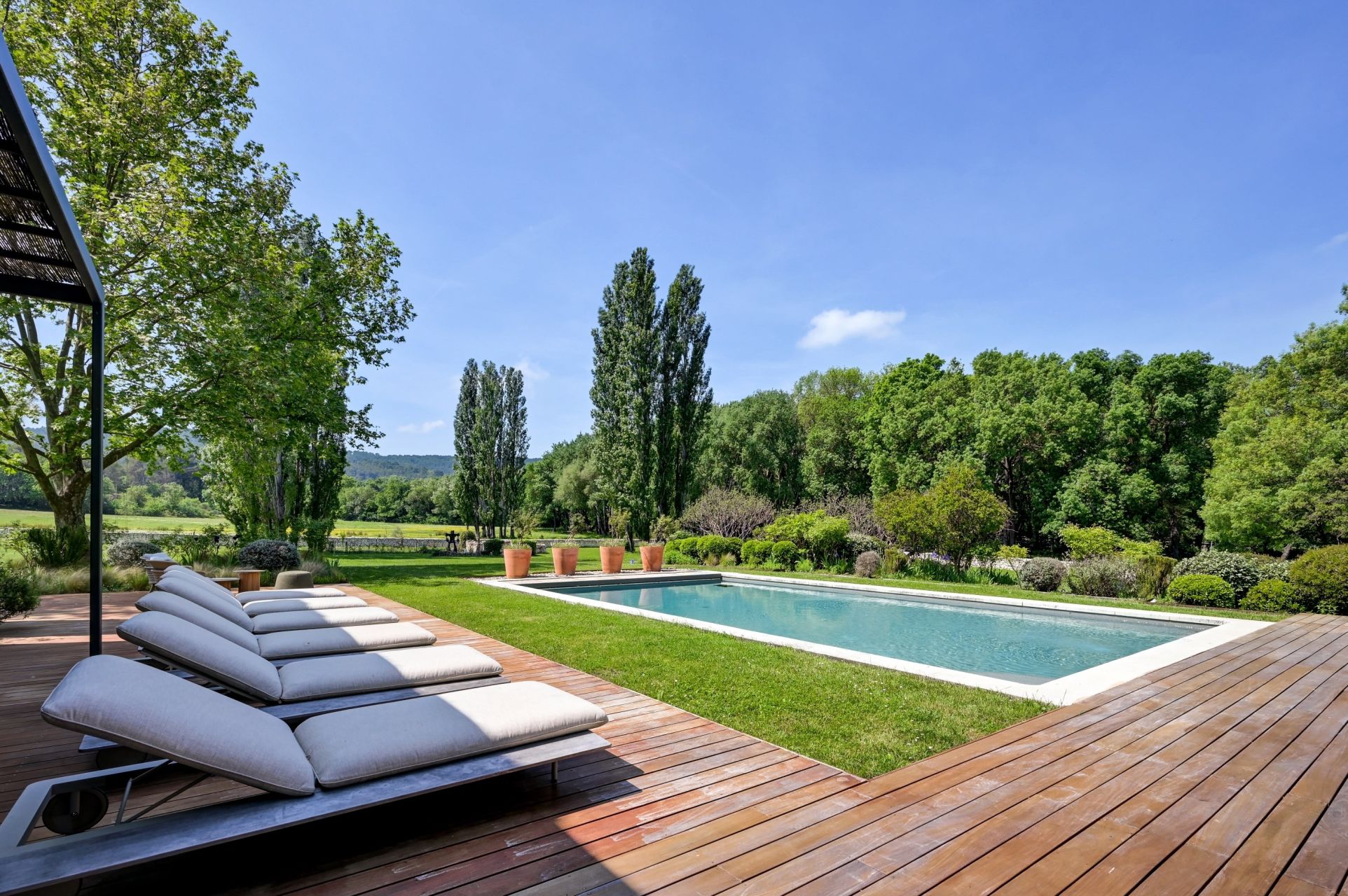 house 15 Rooms for sale on AIX EN PROVENCE (13100)