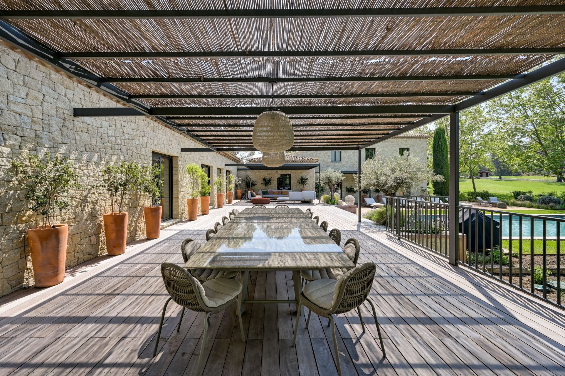 house 15 Rooms for sale on AIX EN PROVENCE (13100)