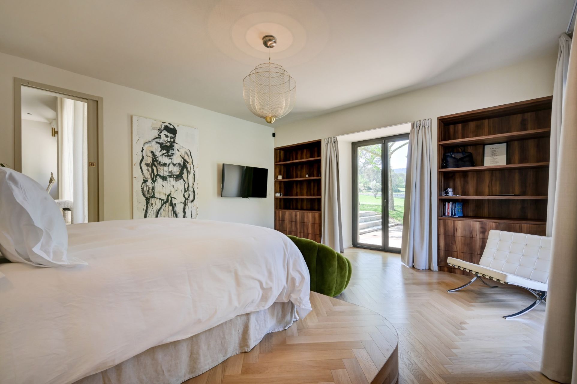 house 15 Rooms for sale on AIX EN PROVENCE (13100)