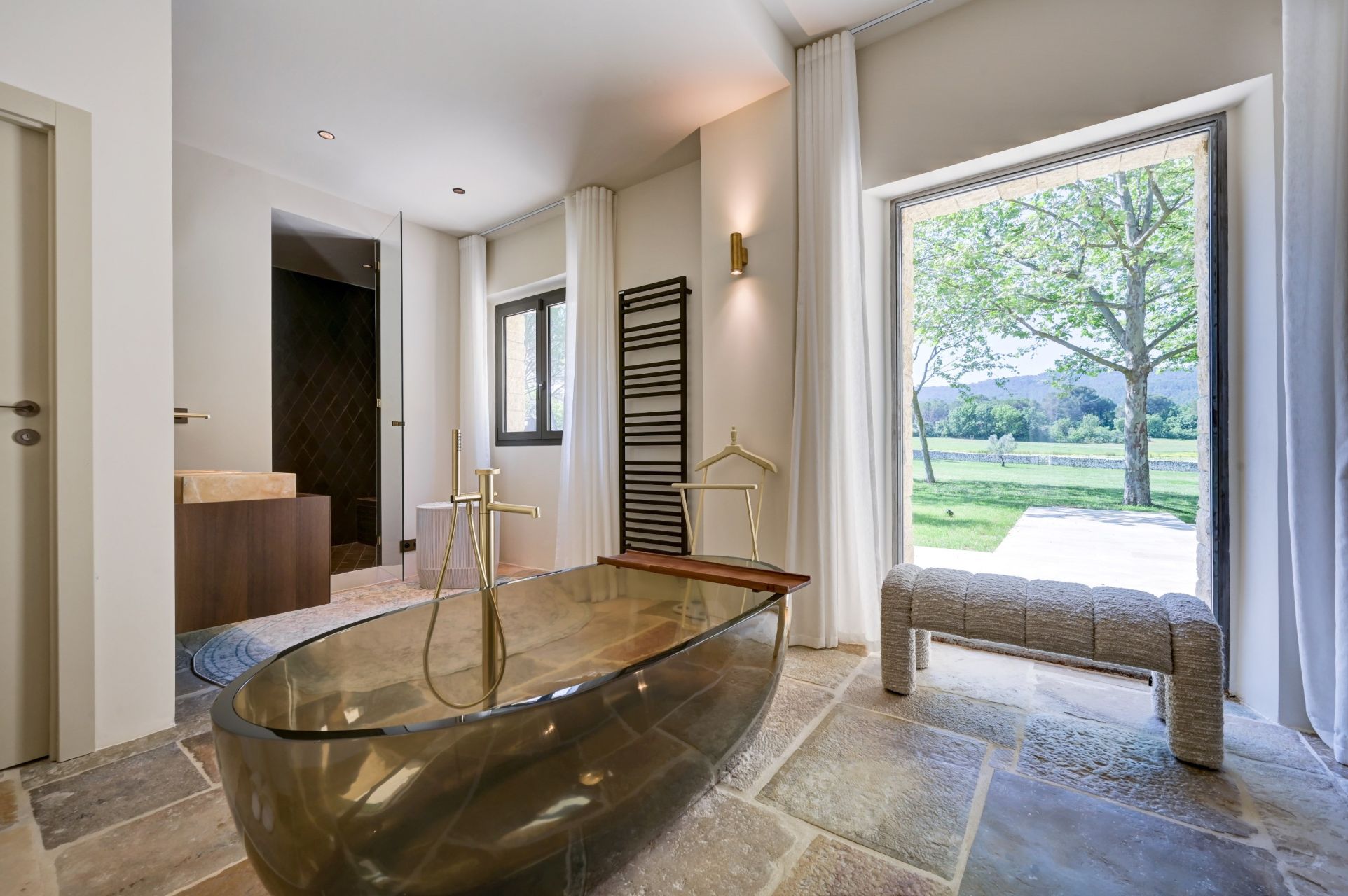 house 15 Rooms for sale on AIX EN PROVENCE (13100)
