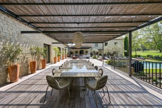 house 15 Rooms for sale on AIX EN PROVENCE (13100)
