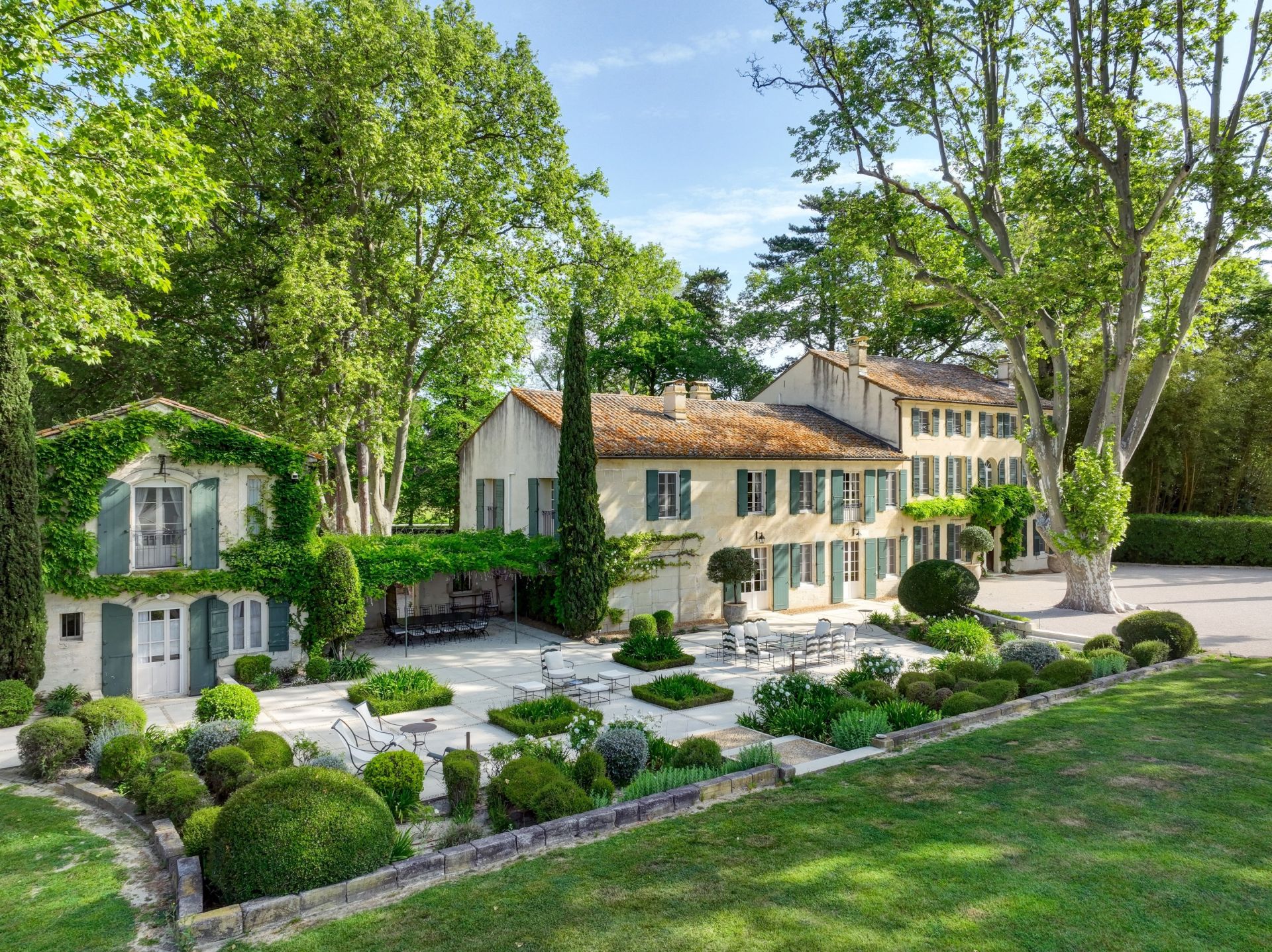 maison 23 Pièces en vente sur ST REMY DE PROVENCE (13210)