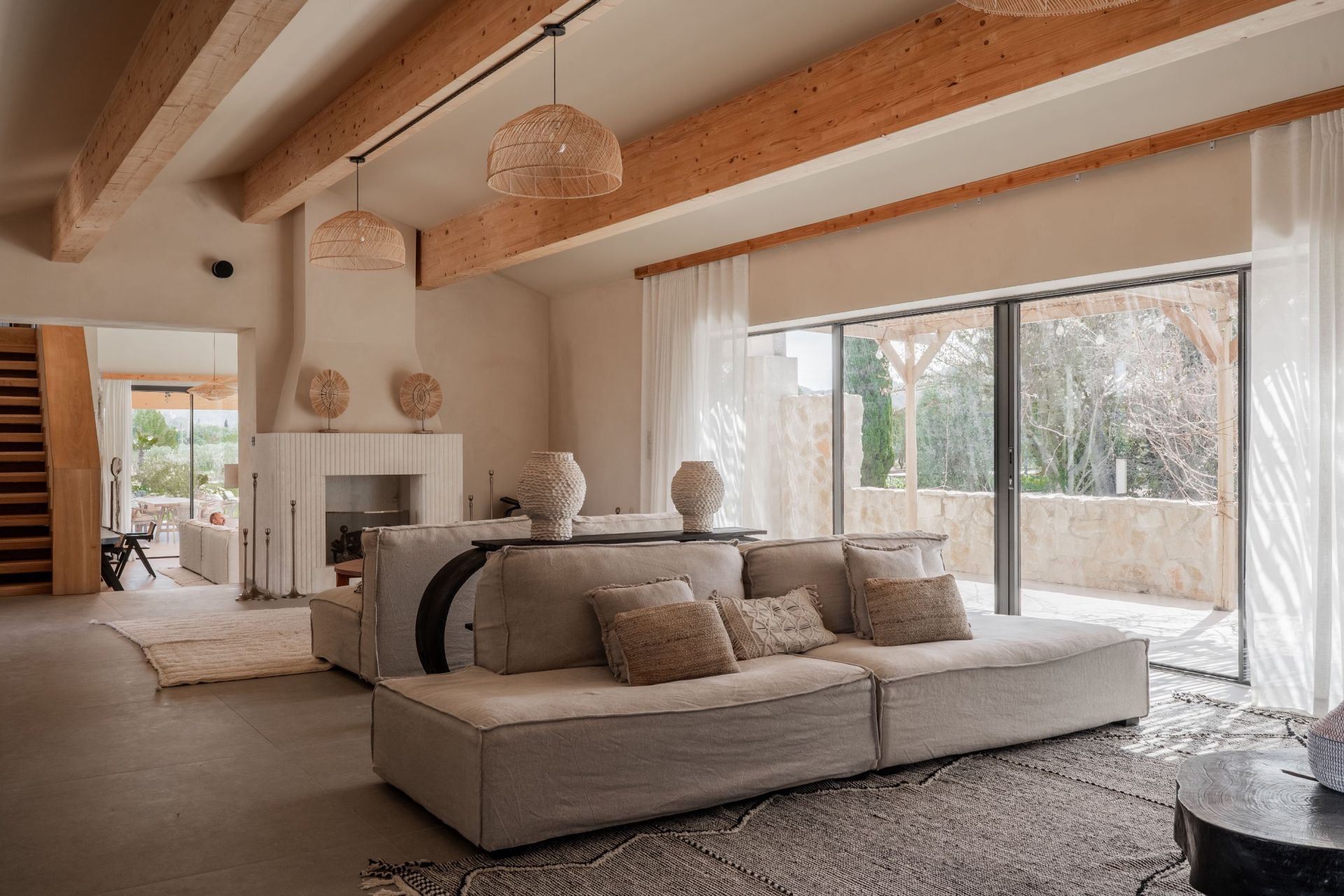 house 8 Rooms for sale on EYGALIERES (13810)