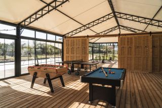 house 8 Rooms for sale on EYGALIERES (13810)
