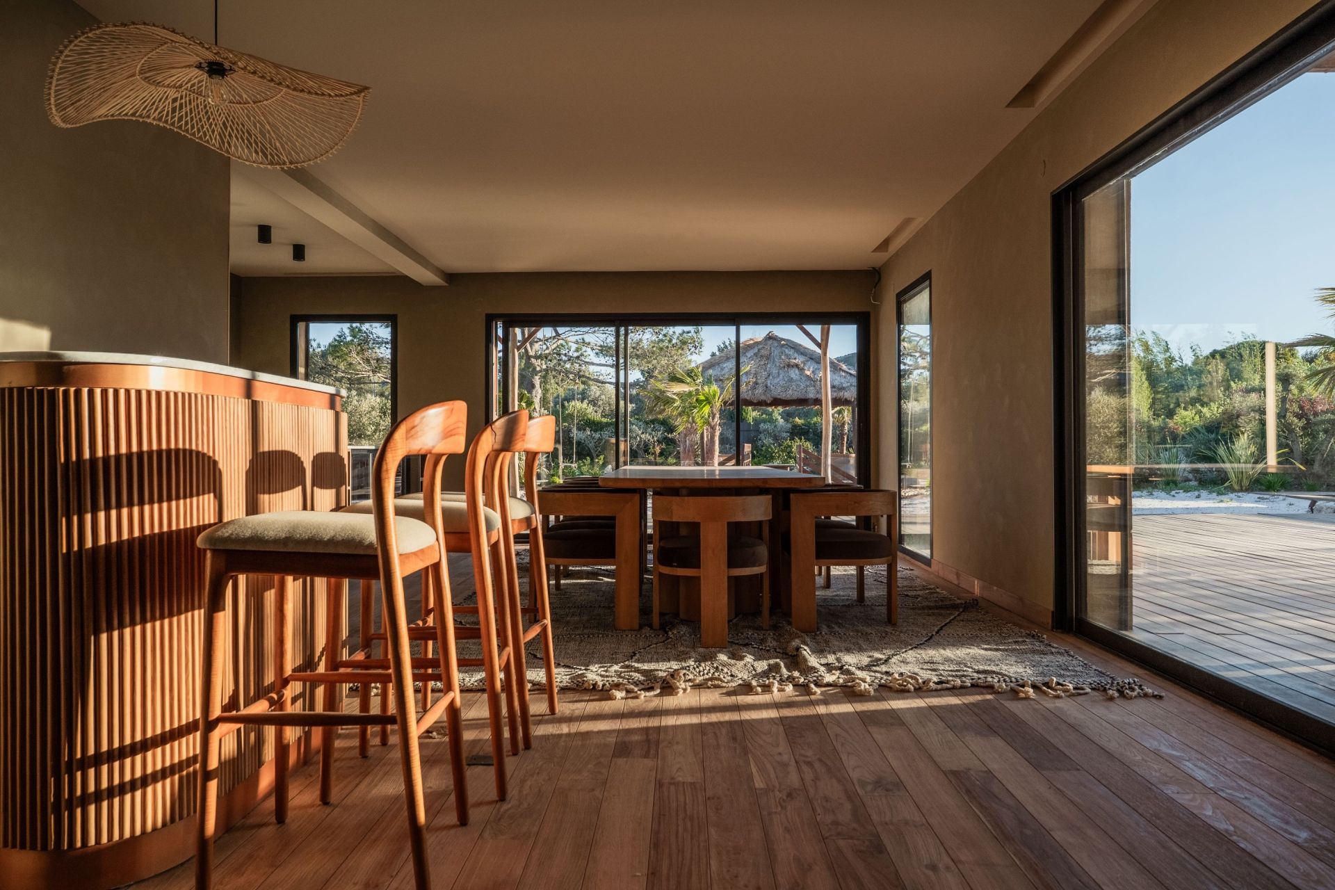 house 8 Rooms for sale on EYGALIERES (13810)