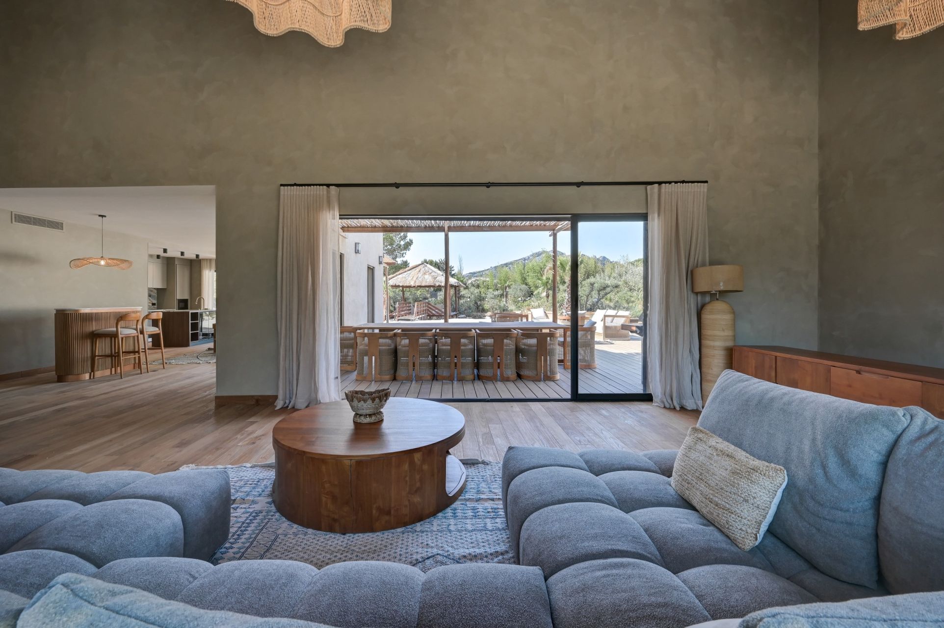 maison 8 Pièces en vente sur EYGALIERES (13810)