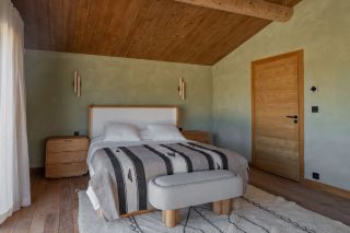 house 8 Rooms for sale on EYGALIERES (13810)