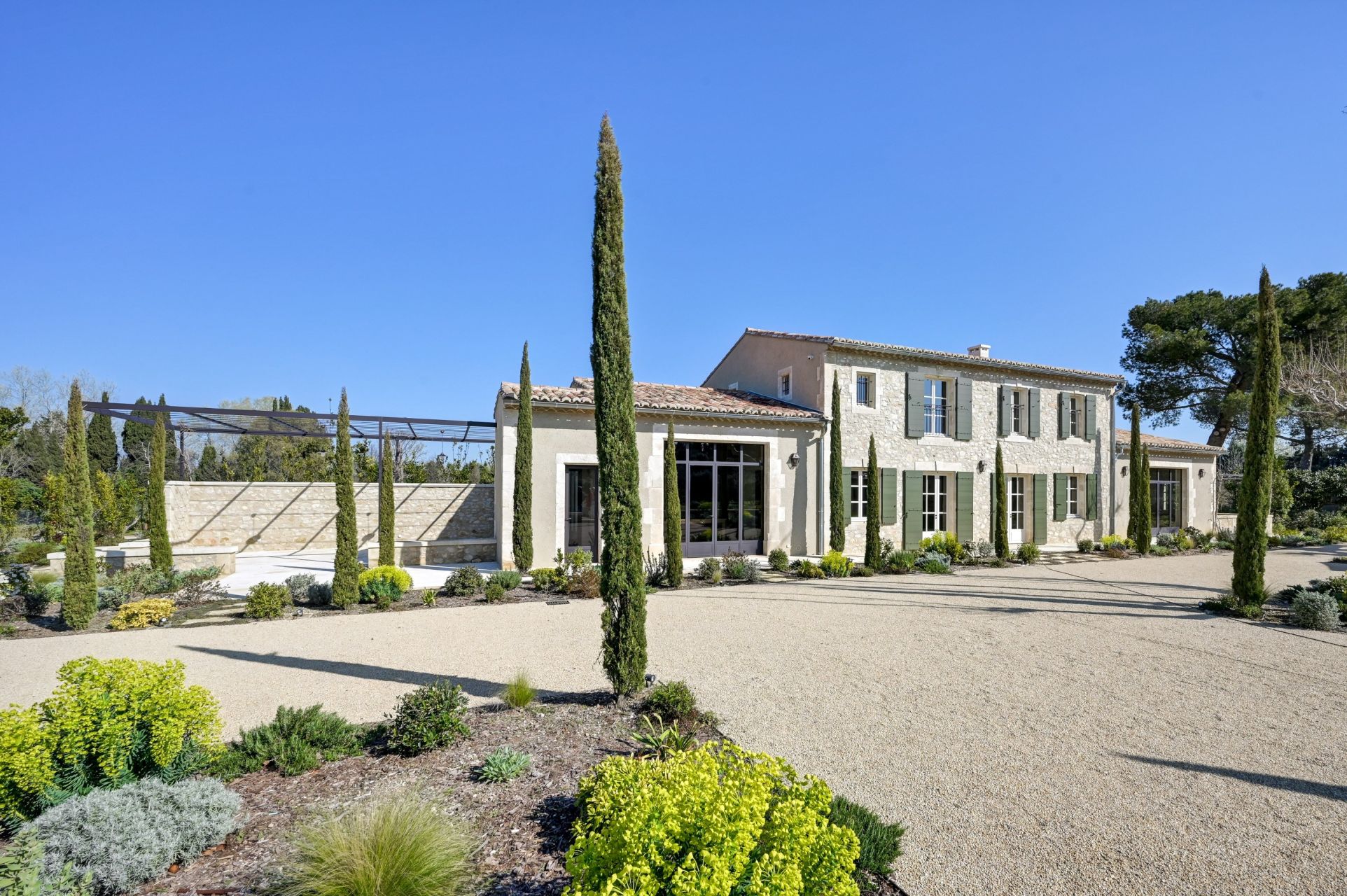 maison 10 Pièces en vente sur EYGALIERES (13810)