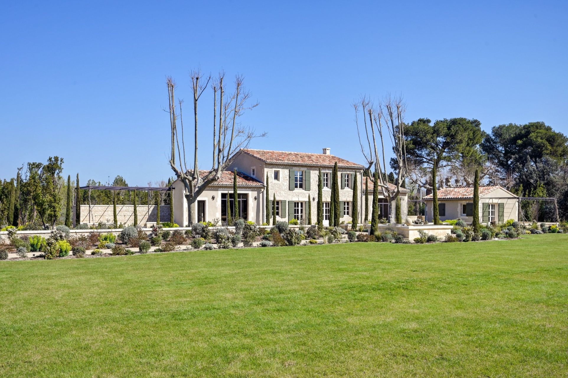 maison 10 Pièces en vente sur EYGALIERES (13810)