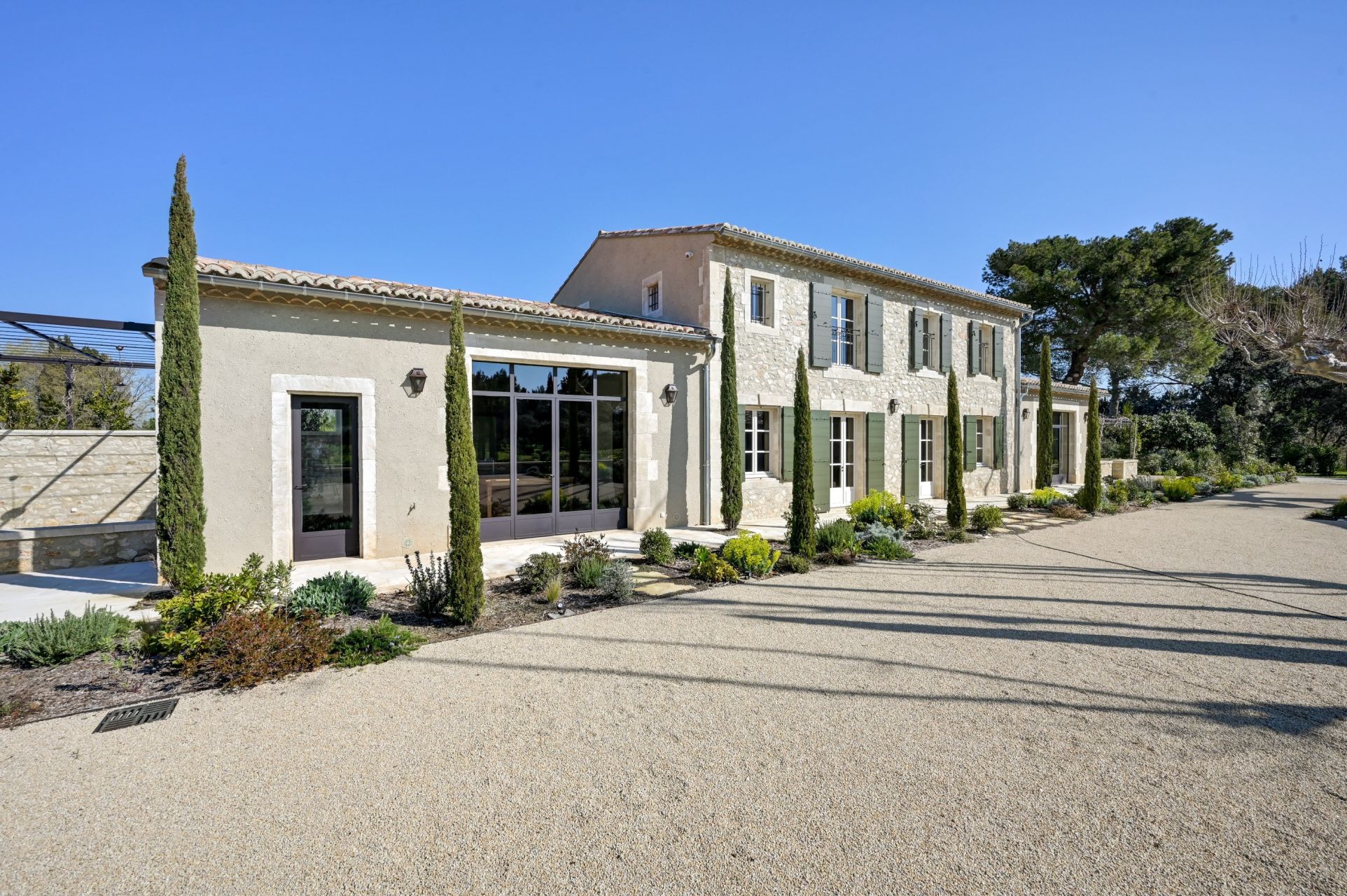 maison 10 Pièces en vente sur EYGALIERES (13810)