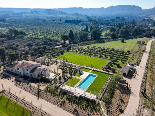 maison 10 Pièces en vente sur EYGALIERES (13810)