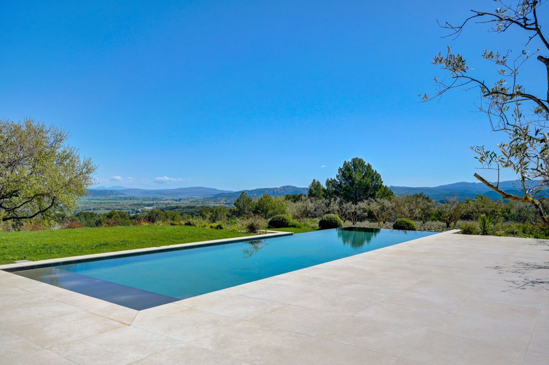 maison 10 Pièces en vente sur AIX EN PROVENCE (13100)