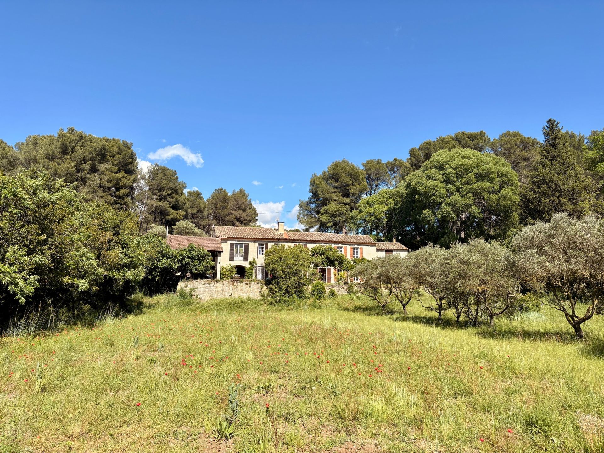 maison 8 Pièces en vente sur ST ETIENNE DU GRES (13103)