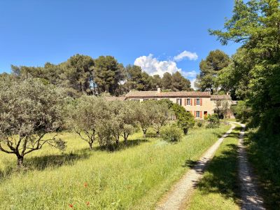 Vente Maison Saint-Étienne-du-Grès 8&nbsp;Pièces 300&nbsp;m²