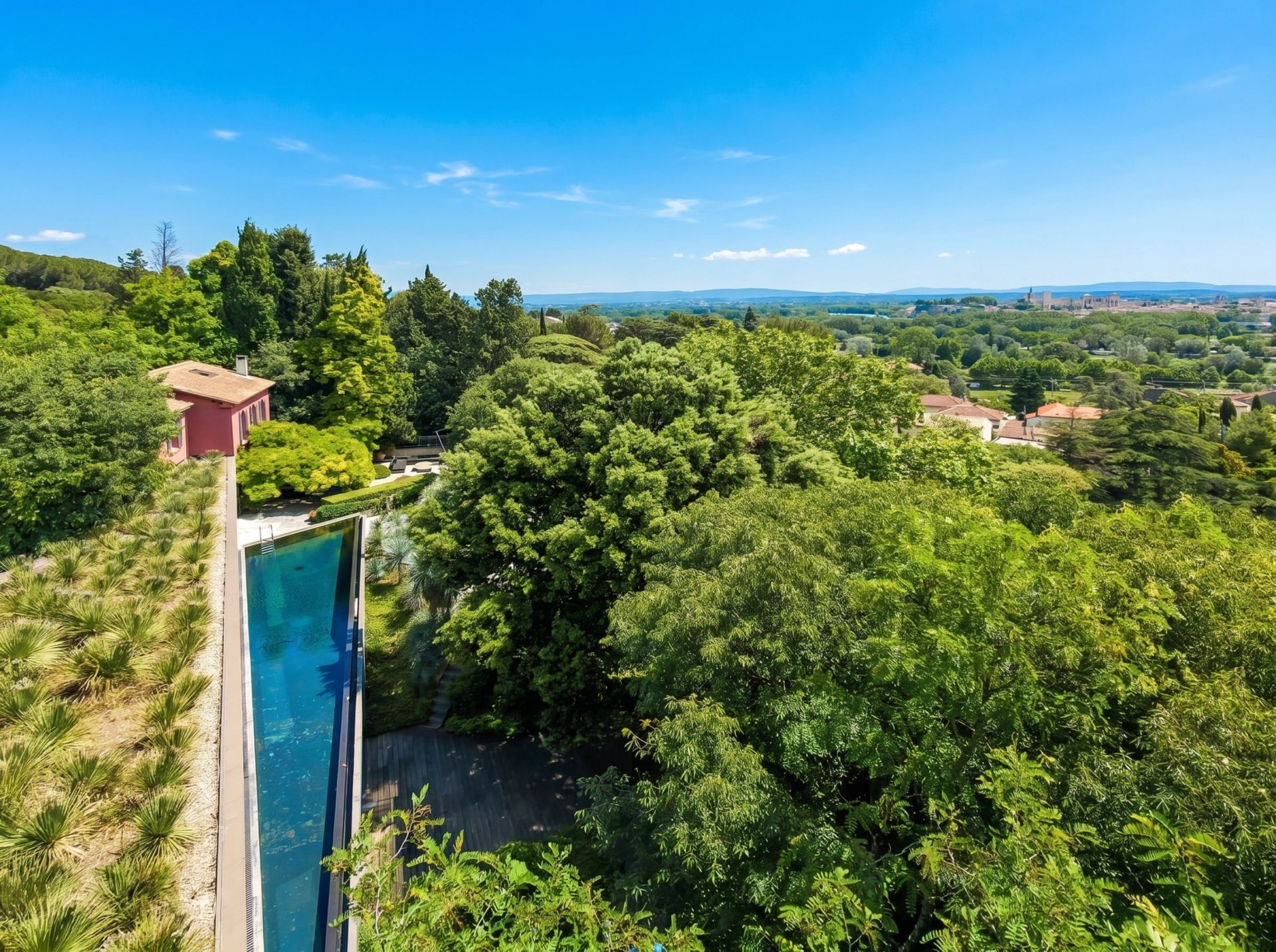 architect's house 10 Rooms for sale on VILLENEUVE LES AVIGNON (30400)
