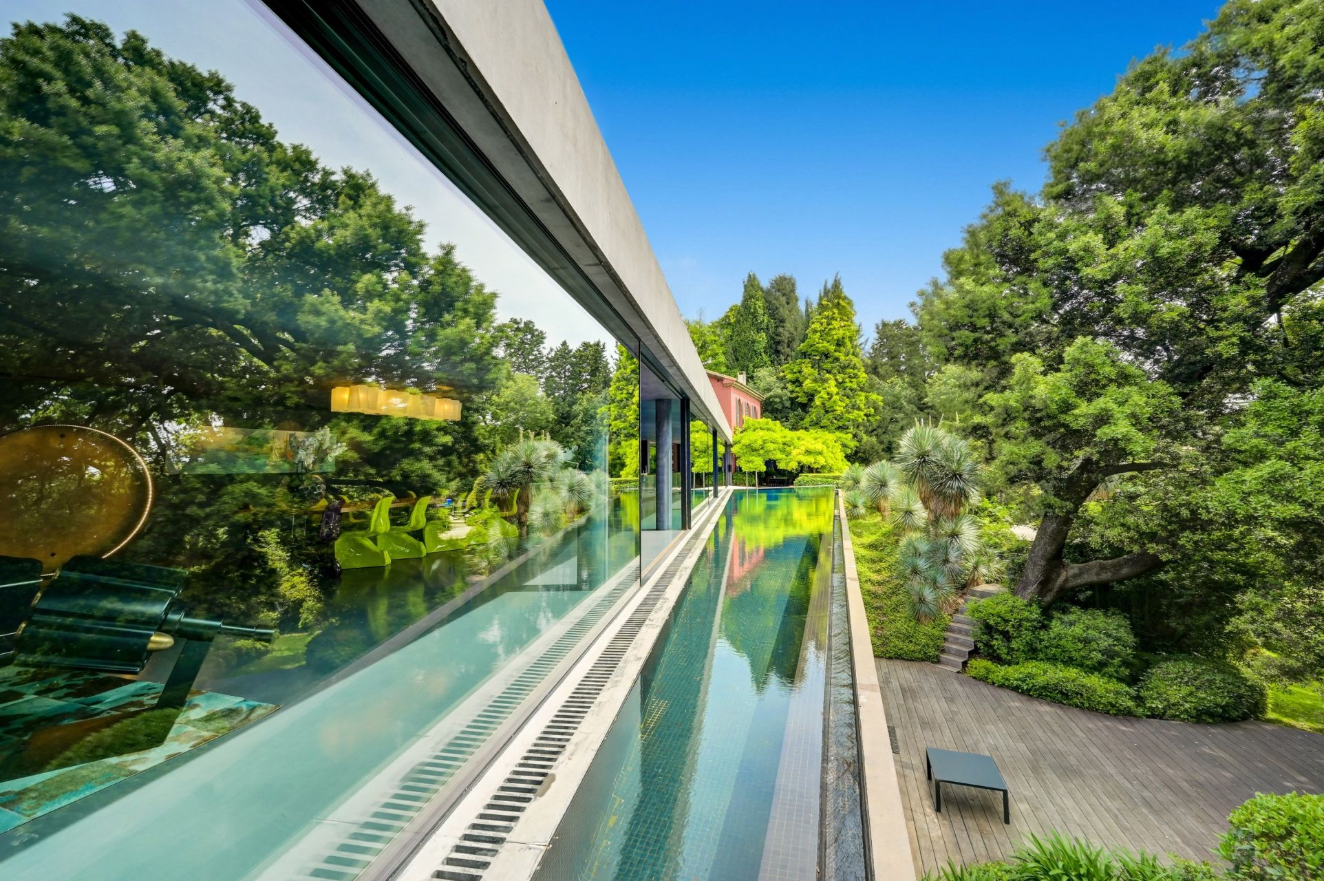 architect's house 10 Rooms for sale on VILLENEUVE LES AVIGNON (30400)