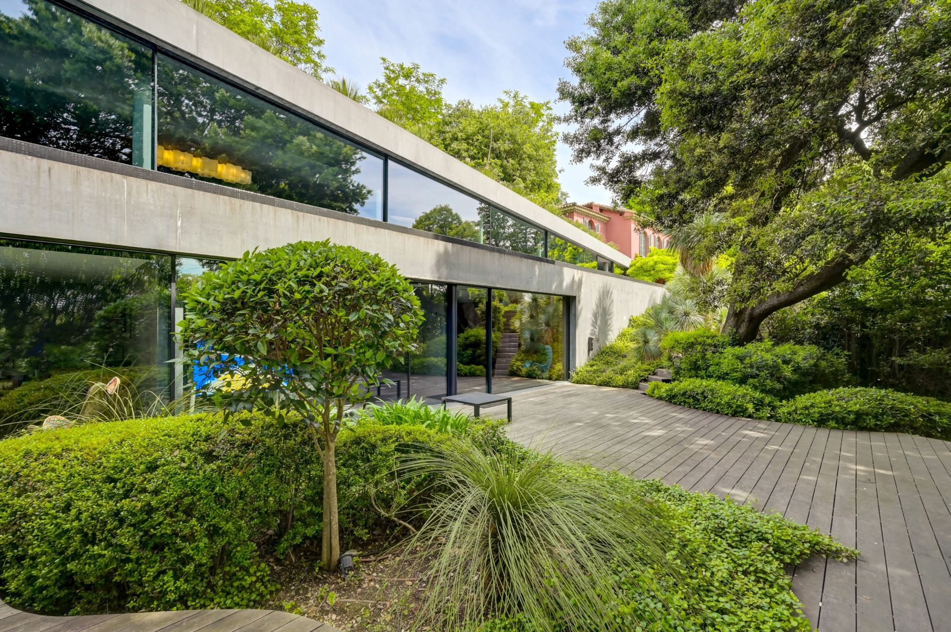 architect's house 10 Rooms for sale on VILLENEUVE LES AVIGNON (30400)