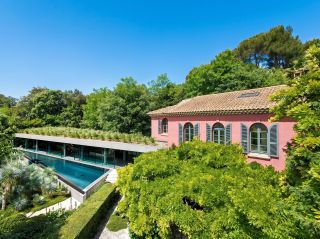 architect's house 10 Rooms for sale on VILLENEUVE LES AVIGNON (30400)