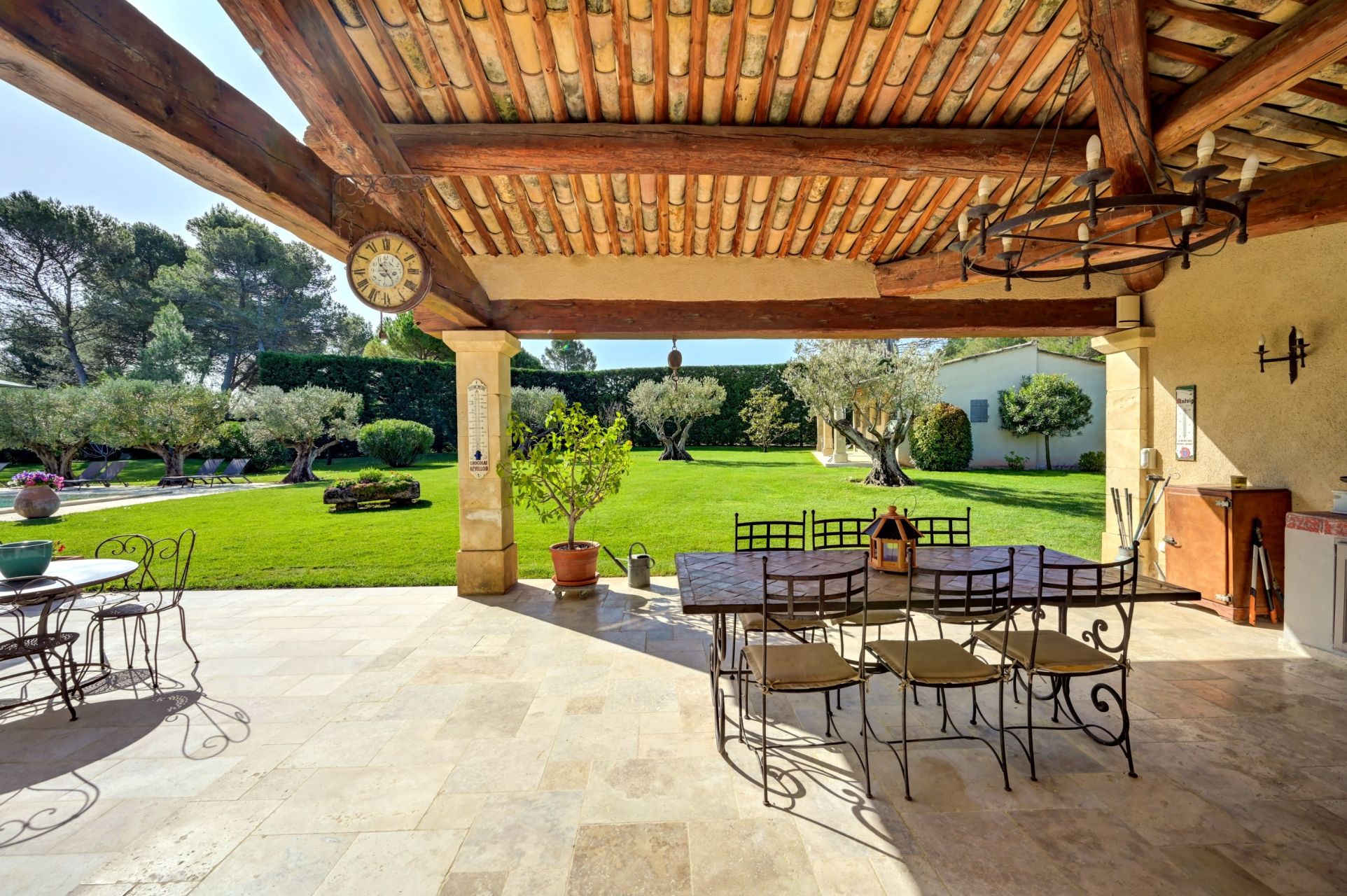 maison 8 Pièces en vente sur AIX EN PROVENCE (13100)