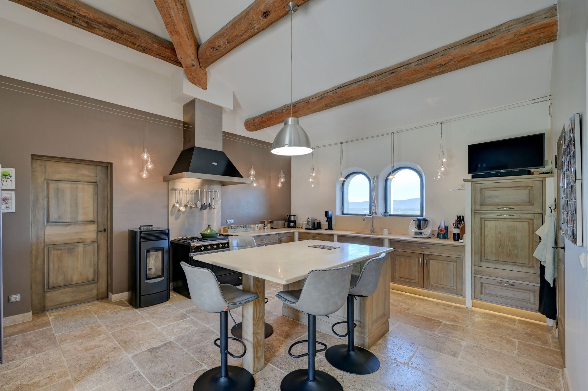 maison 8 Pièces en vente sur AIX EN PROVENCE (13100)