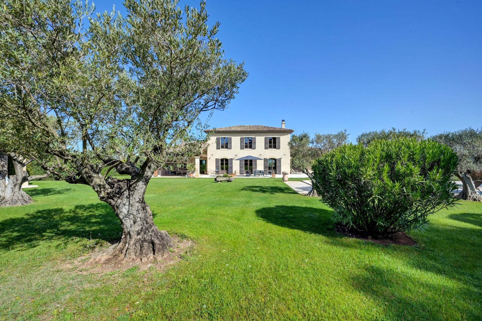 maison 8 Pièces en vente sur AIX EN PROVENCE (13100)