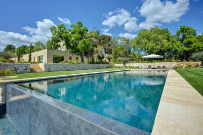 Rental Wine estate Aix-en-Provence 20&nbsp;Rooms 1000&nbsp;m²
