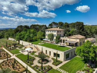 wine estate 20 Rooms for seasonal rent on AIX EN PROVENCE (13100)