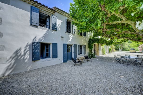 Vente Maison Saint-Rémy-de-Provence 7&nbsp;Pièces 235&nbsp;m²