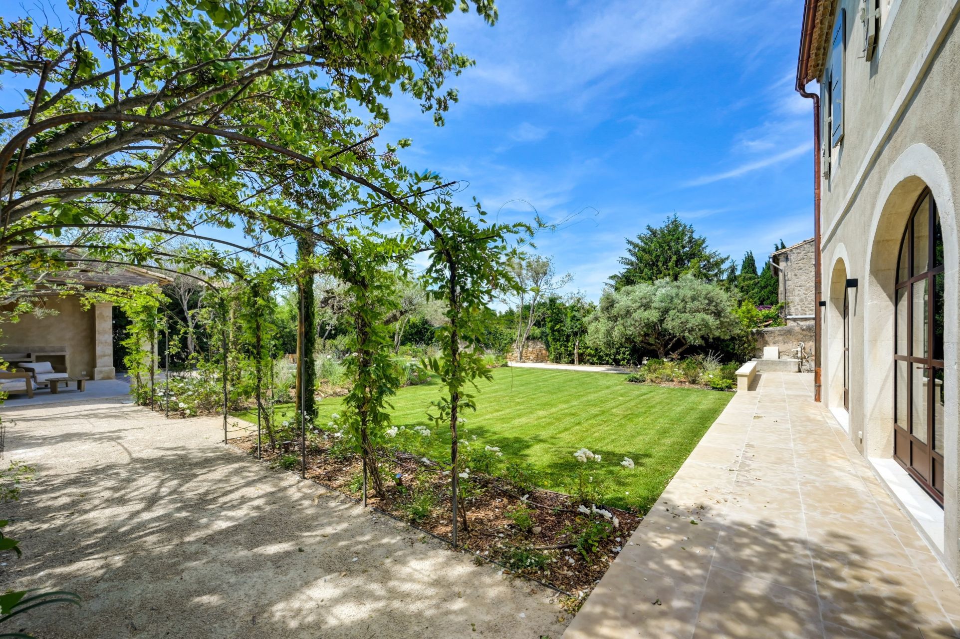 mas 6 Pièces en vente sur MAUSSANE LES ALPILLES (13520)