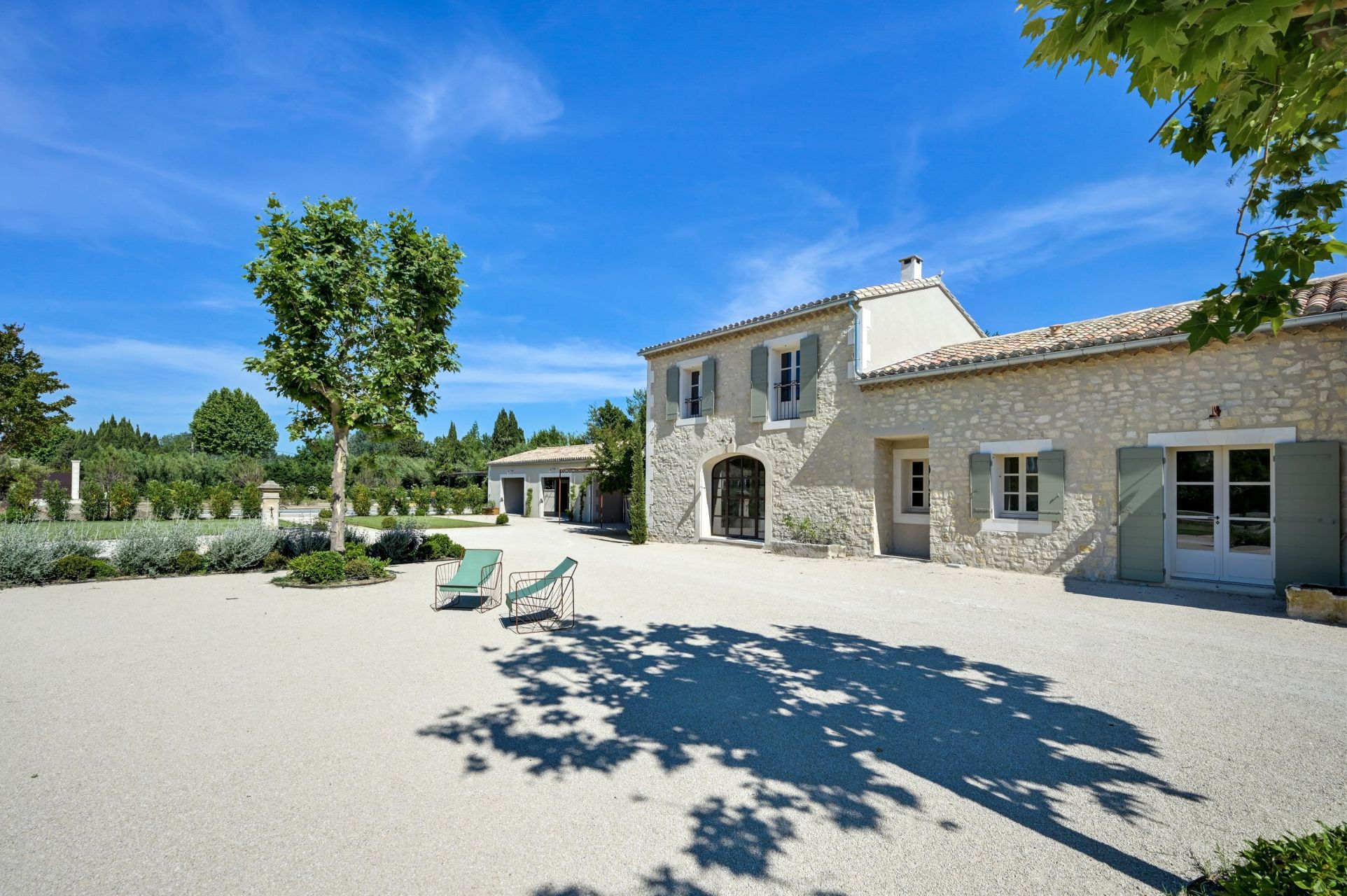 house 10 Rooms for sale on ST REMY DE PROVENCE (13210)