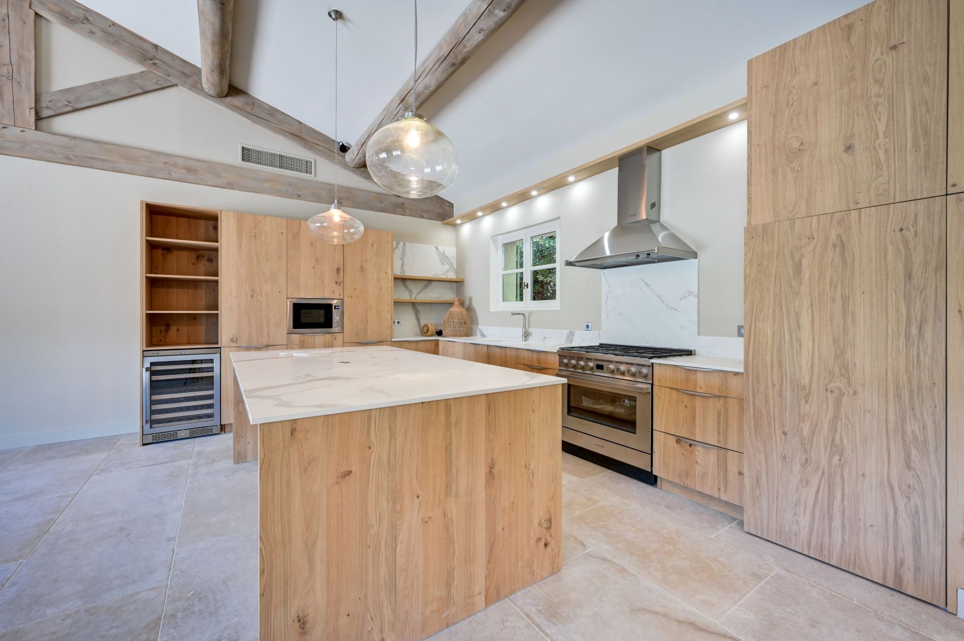 house 10 Rooms for sale on ST REMY DE PROVENCE (13210)