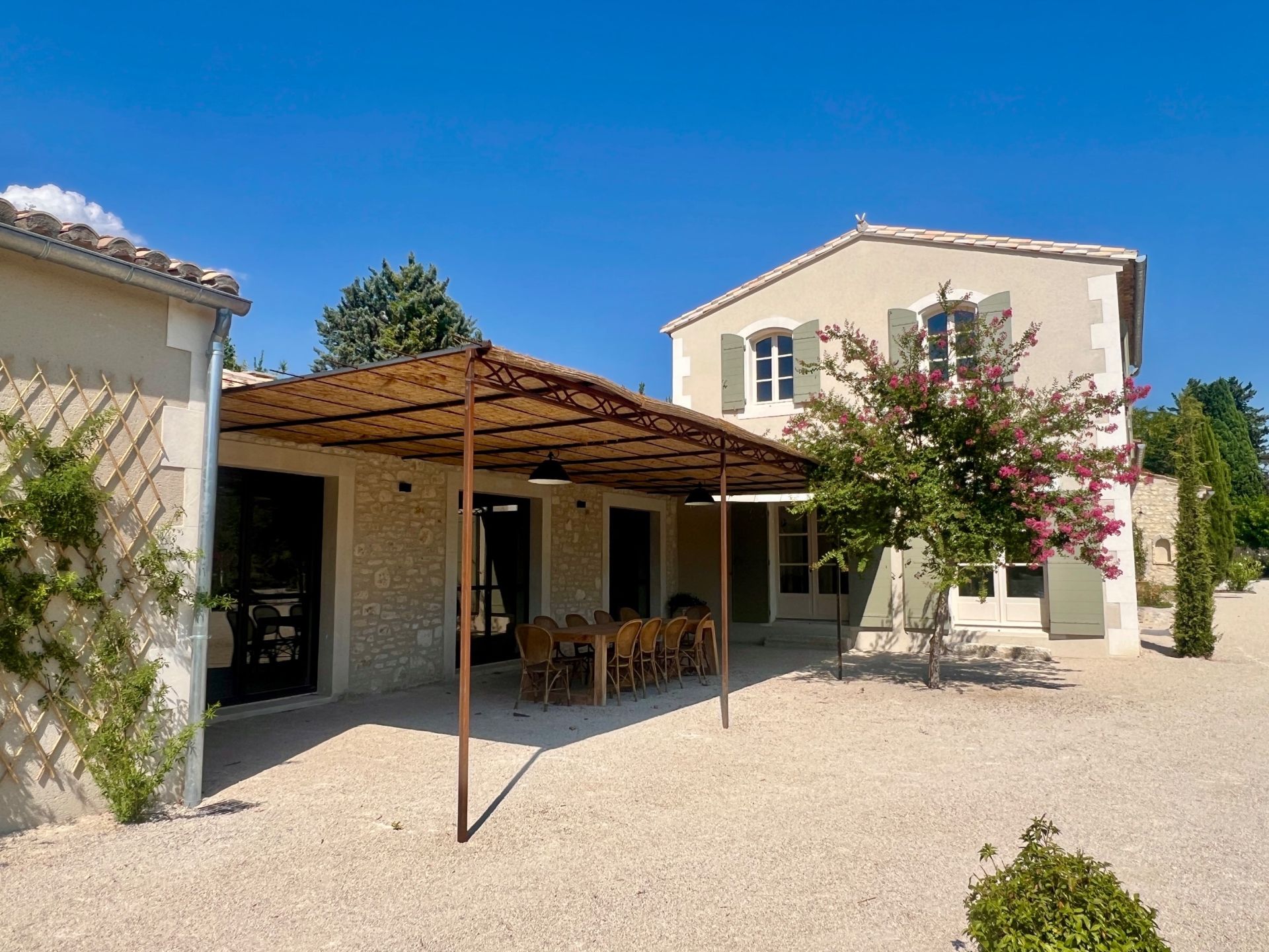house 10 Rooms for sale on ST REMY DE PROVENCE (13210)