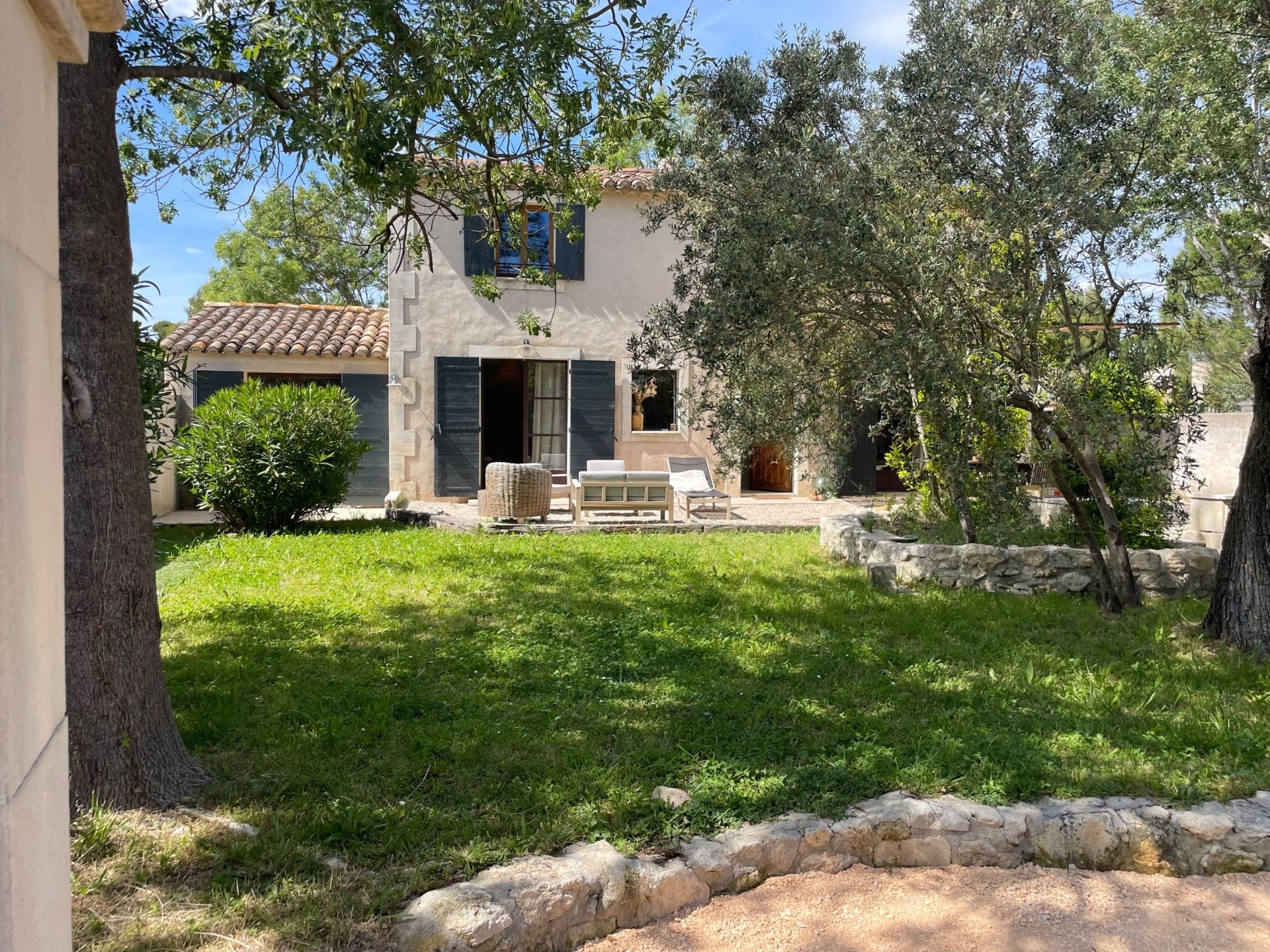 house 5 Rooms for sale on PARADOU (13520)