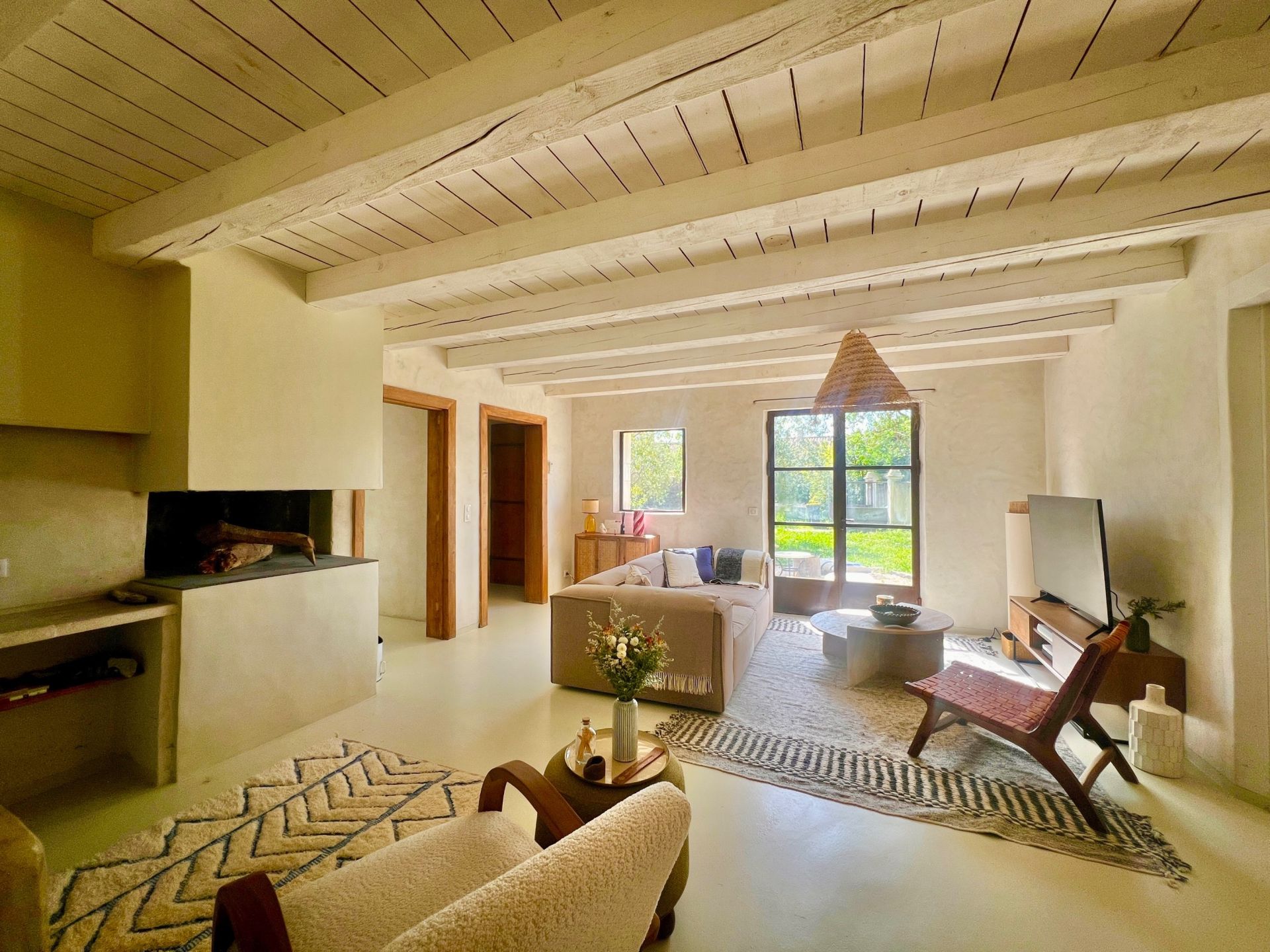 house 5 Rooms for sale on PARADOU (13520)
