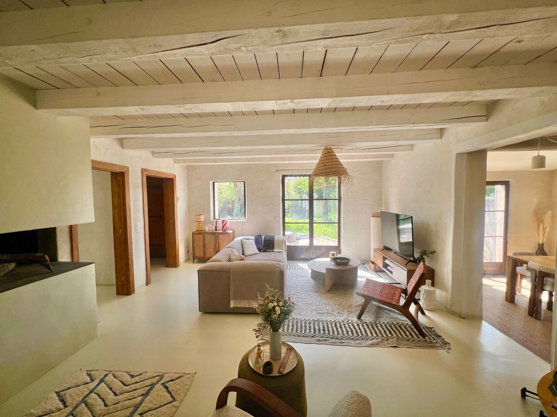 house 5 Rooms for sale on PARADOU (13520)