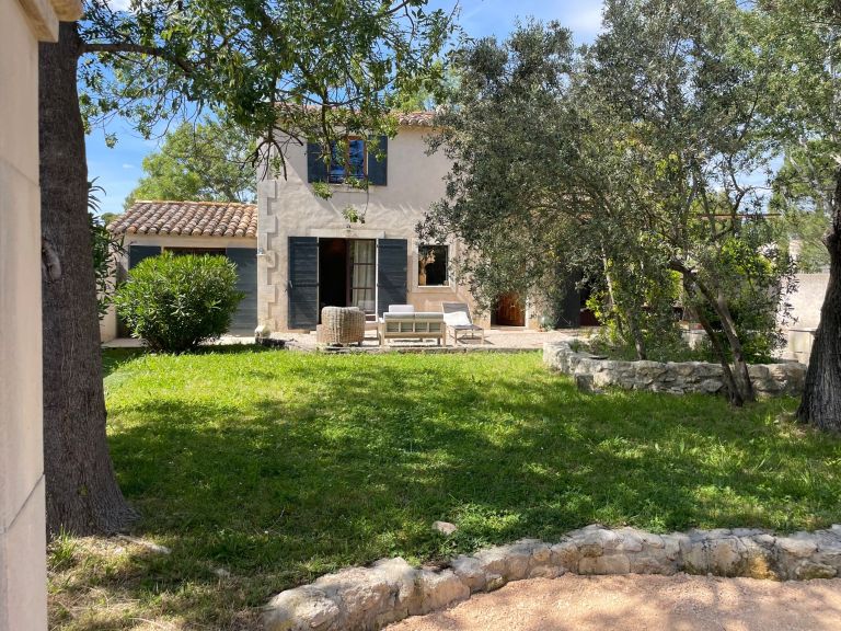 house 5 Rooms for sale on PARADOU (13520)