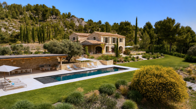 mas 13 Rooms for sale on MAUSSANE LES ALPILLES (13520)