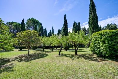 Vente Maison Saint-Rémy-de-Provence 7&nbsp;Pièces 240&nbsp;m²