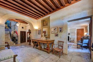 house 25 Rooms for sale on FONTVIEILLE (13990)