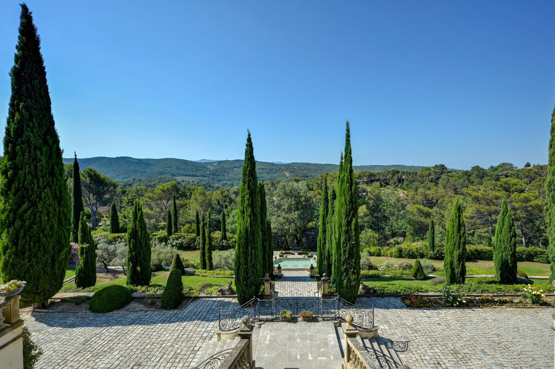 maison 13 Pièces en vente sur AIX EN PROVENCE (13100)