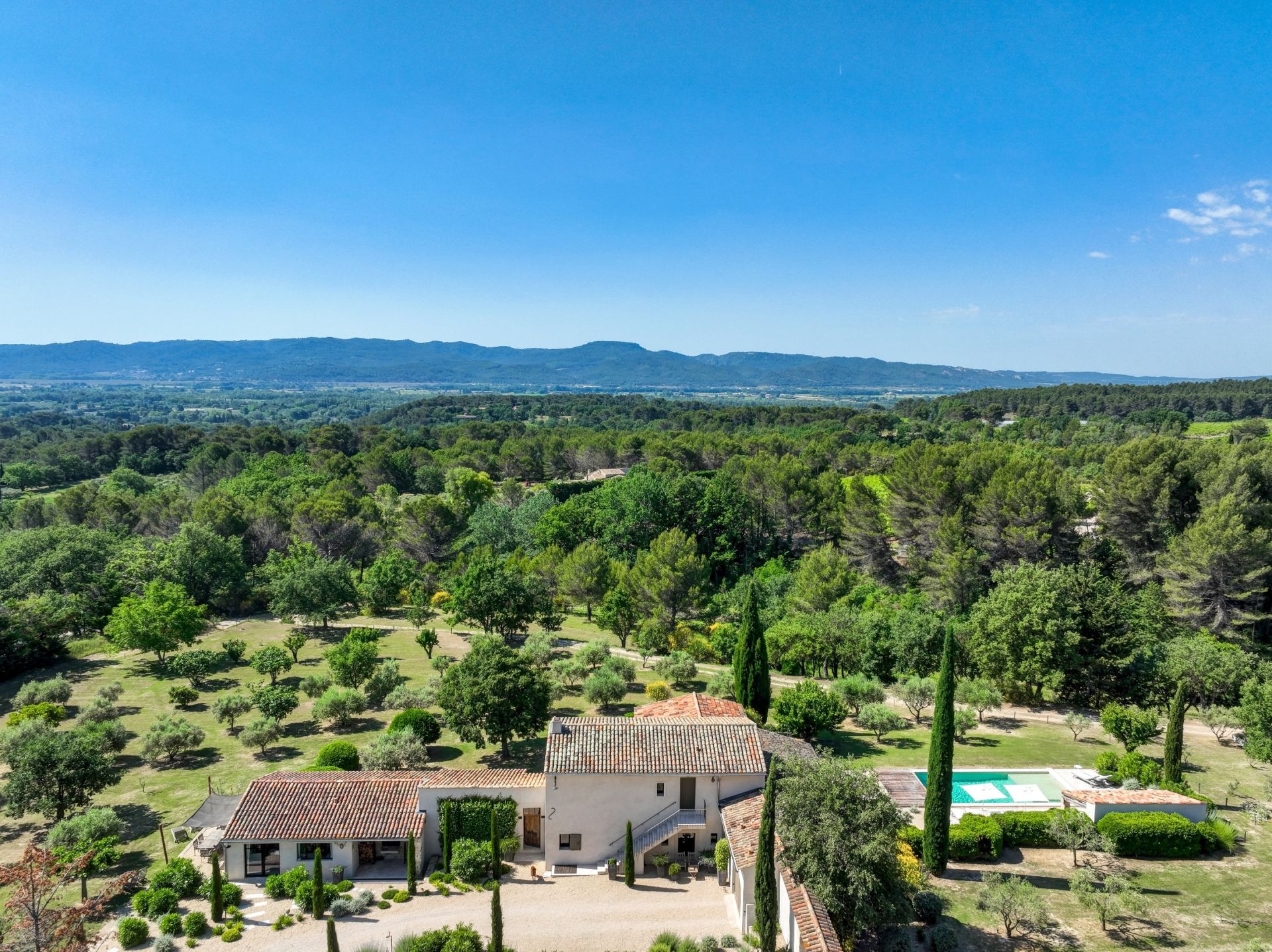 maison 8 Pièces en vente sur AIX EN PROVENCE (13100)