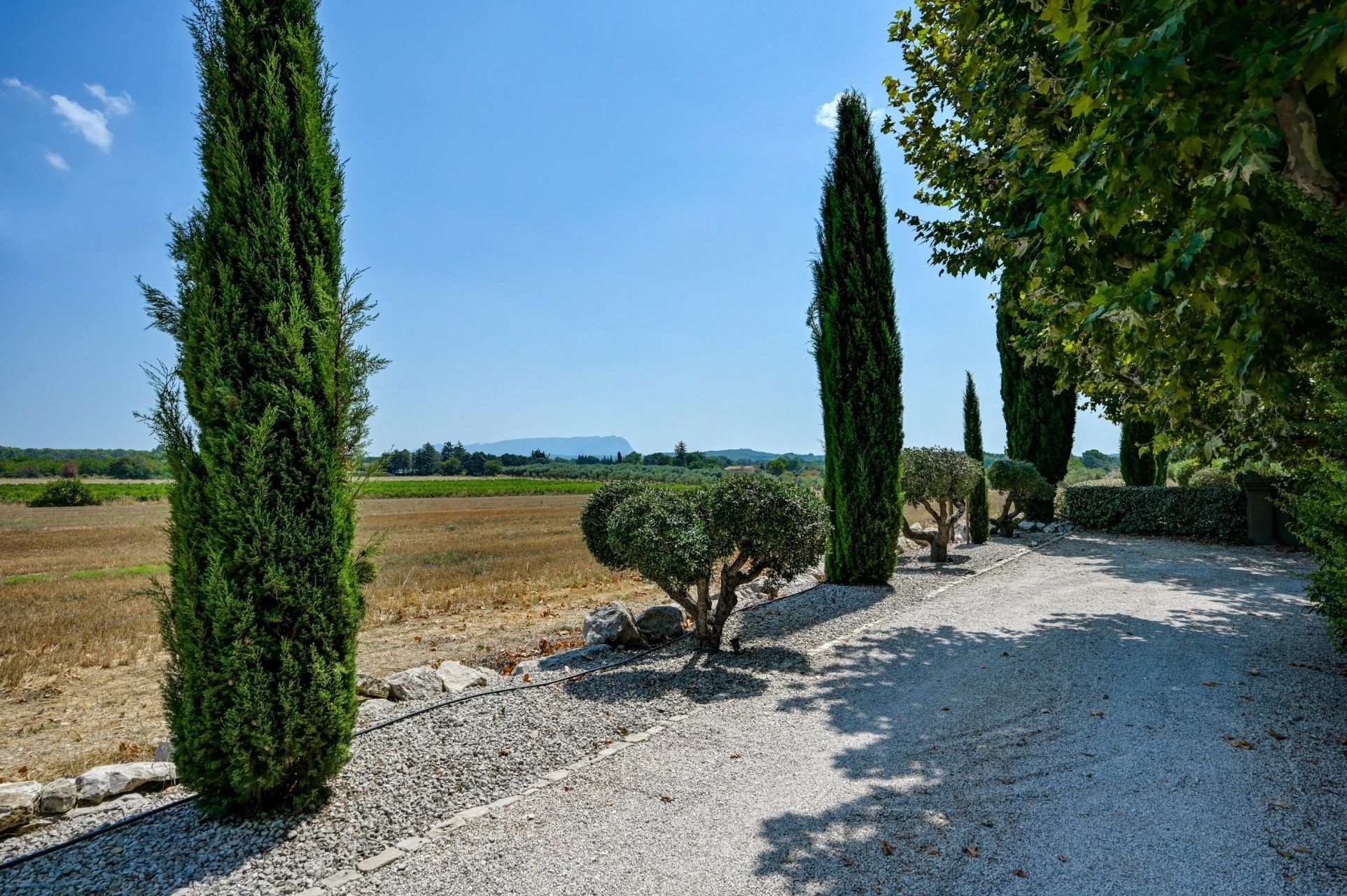 house 23 Rooms for sale on AIX EN PROVENCE (13100)