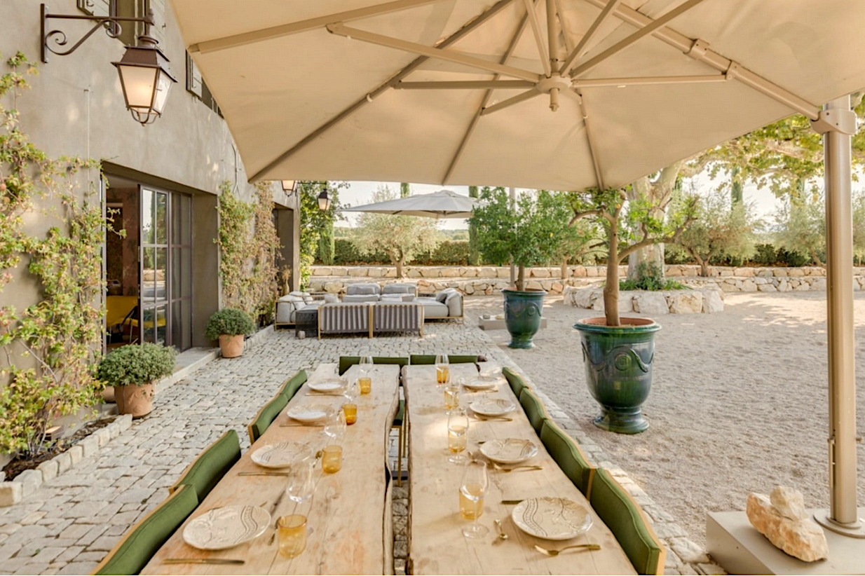 house 23 Rooms for sale on AIX EN PROVENCE (13100)