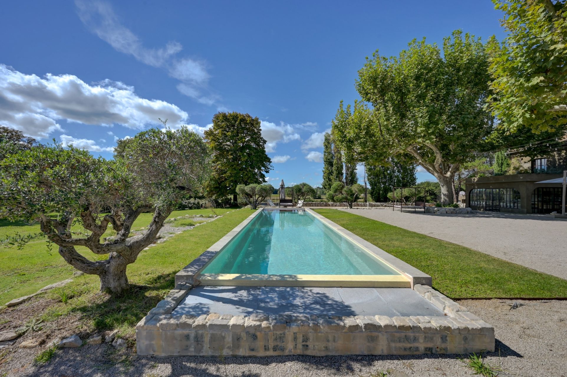 house 23 Rooms for sale on AIX EN PROVENCE (13100)