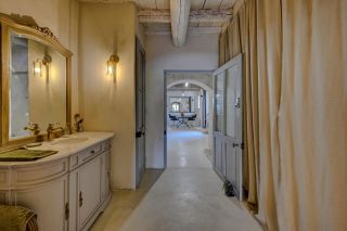 mas 15 Rooms for sale on ARLES (13200)