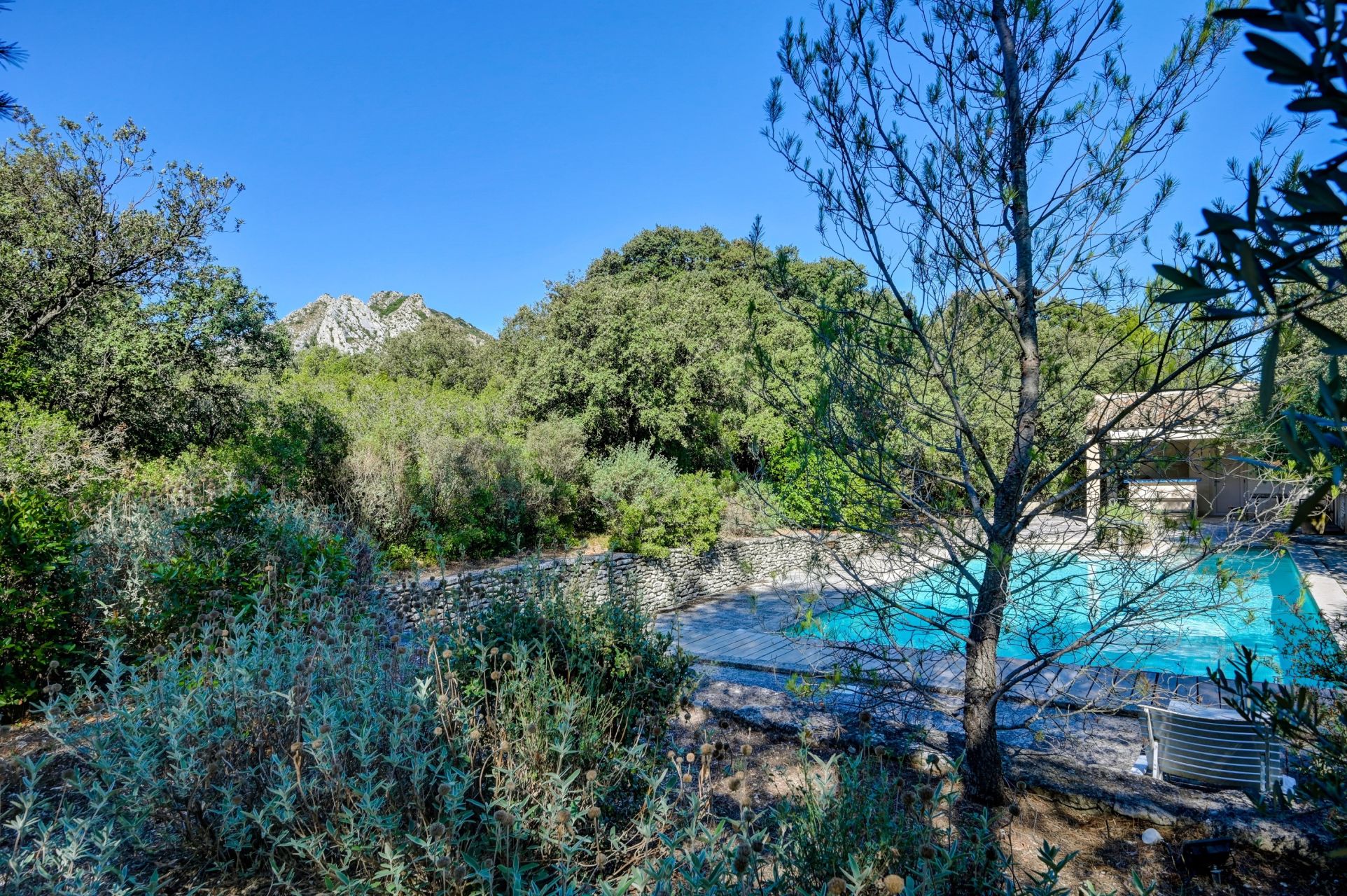 house 10 Rooms for sale on EYGALIERES (13810)