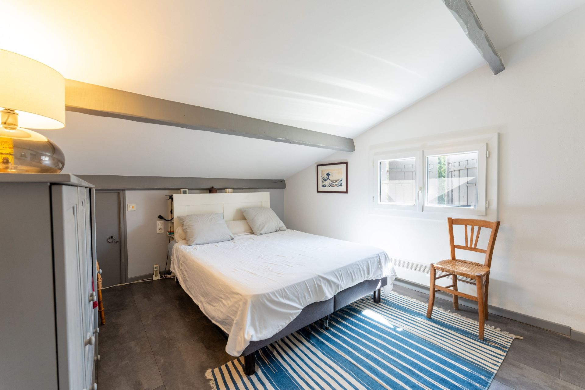traditional house 8 Rooms for sale on FONTVIEILLE (13990)